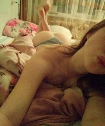 Живу в сердце столицы, Москве, и готова сделать твой вечер незабываемым! 💋
У меня есть все, чтобы исполнить твои самые заветные фантазии. Откровенные массажи, жаркие игры, горячие поцелуи - все это ждет нас на встрече. 💥
С любовью отношусь к каждому своему гостю. Мой приоритет - твое удовольствие! 🌹
Не верь на слово? Мои отзывы говорят сами за себя. Мои клиенты остаются довольны и возвращаются к мне вновь и вновь! 🔥
Соскучился по ласкам и легким прикосновениям? Погрузись в мир наслаждения вместе со мной. Жду тебя, мой красавчик! 💖 Евгения